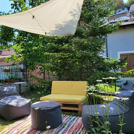 Feriehus Cozy Villa, Beach. Golem (Tirana)